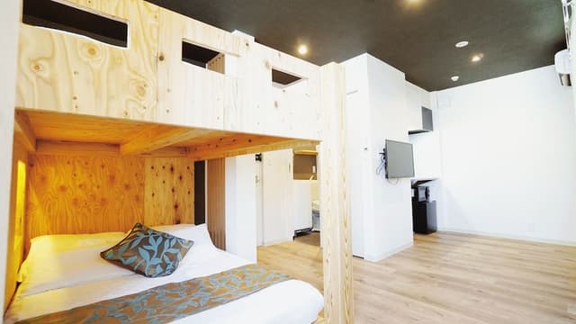 Classic Family Room for 4 - with Private Bathroom