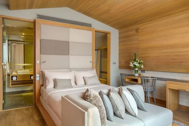 Suite Double Room