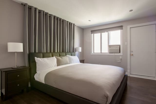 City Apartment, 1 Bedroom, Balcony, Mezzanine