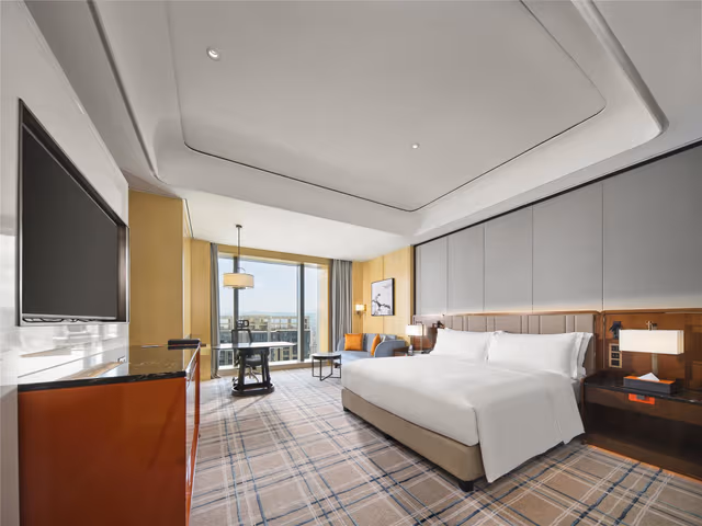KING GUEST ROOM
