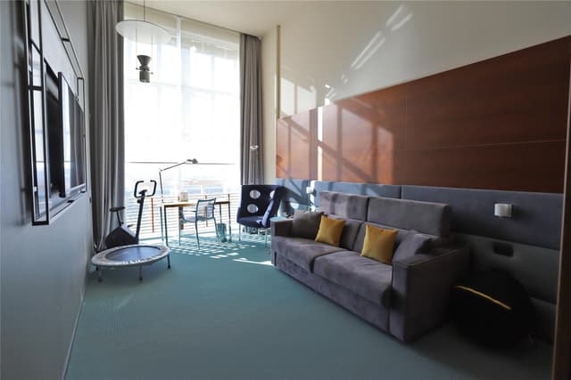 FAMILY INTERCONNECTING ROOM WITH SOFA BED