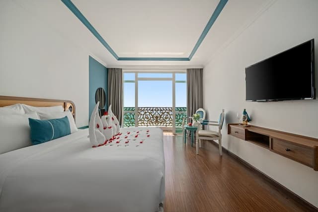 Suite Double Ocean View with Balcony