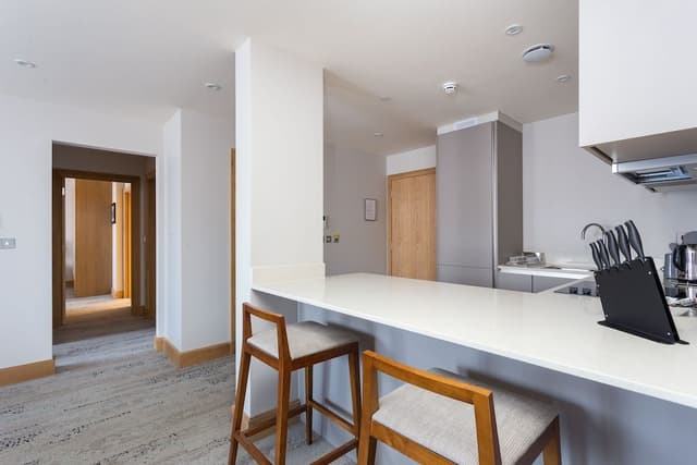 Deluxe Apartment, 4 Bedrooms, Accessible