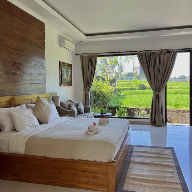 Deluxe Room with Rice field View