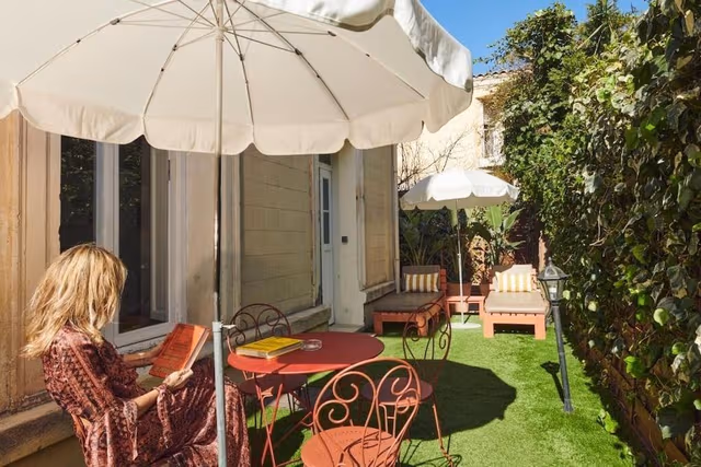 Suite, Garden View