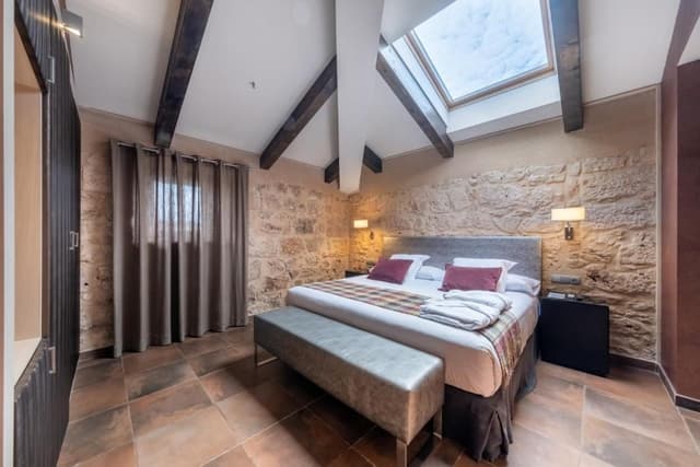 SANTA CATALINA SUITE