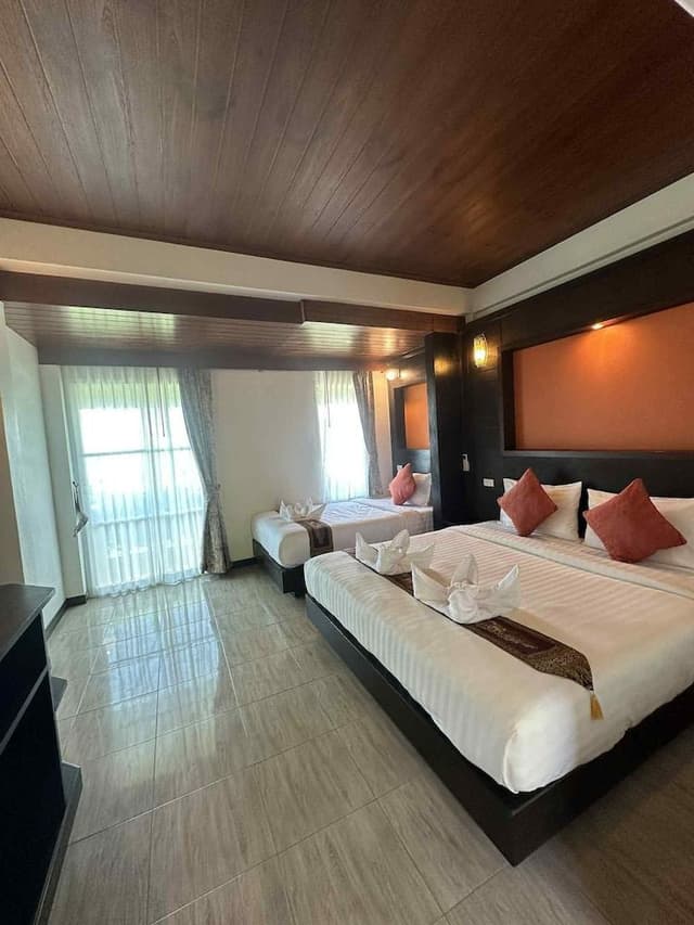 Deluxe Double Room with partial sea view 2rd floor