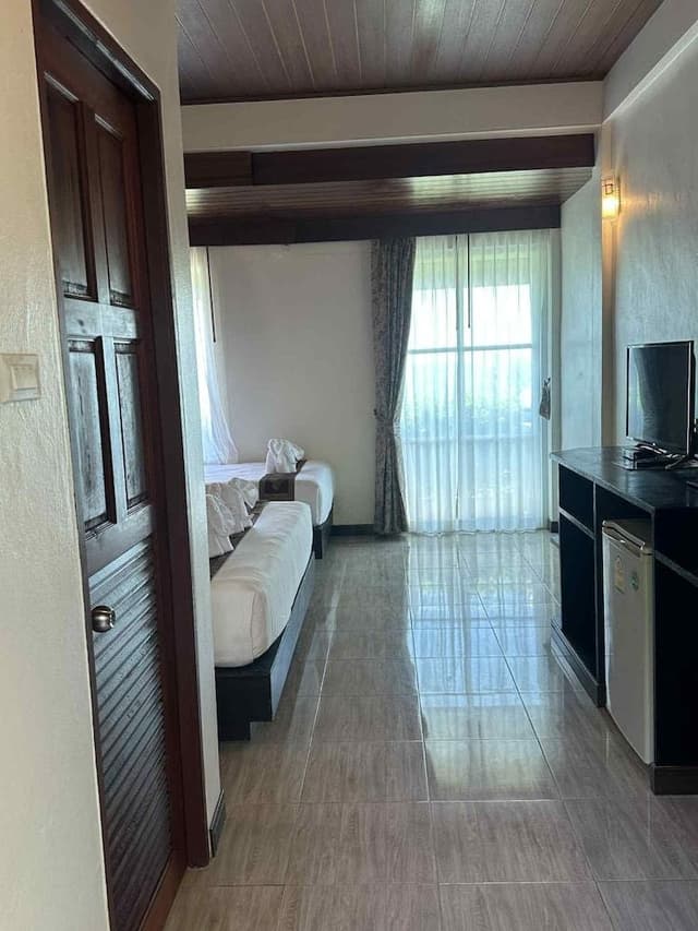 Deluxe Double Room with partial sea view 2rd floor