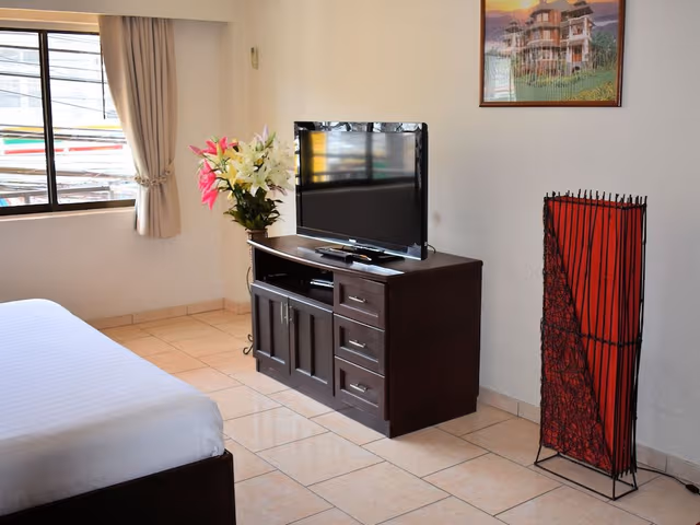 Deluxe Suite