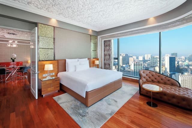 1-Bedroom Deluxe (Modern or Classic)