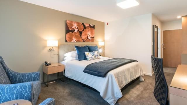 Superior King Room