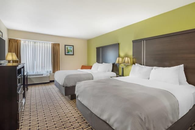 Standard Room, 2 Queen Beds, Non Smoking