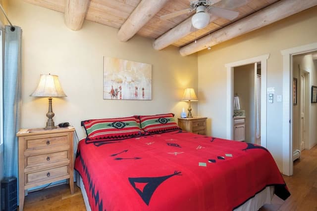 Condo (3 Bedrooms)