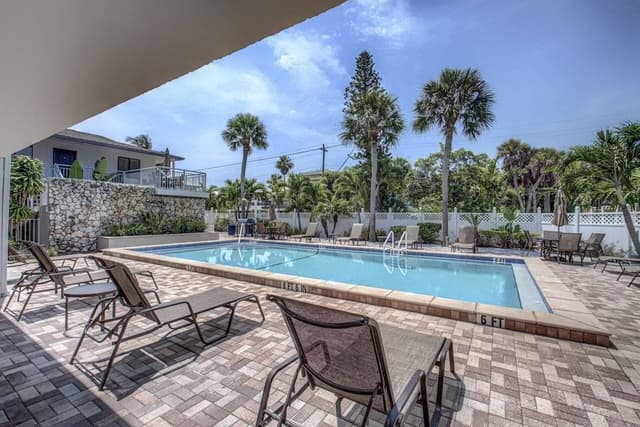 Condo (Siesta Sands Beach Resort Gulf View)