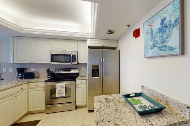 Condo (Siesta Sands Beach Resort 4th Floor w)
