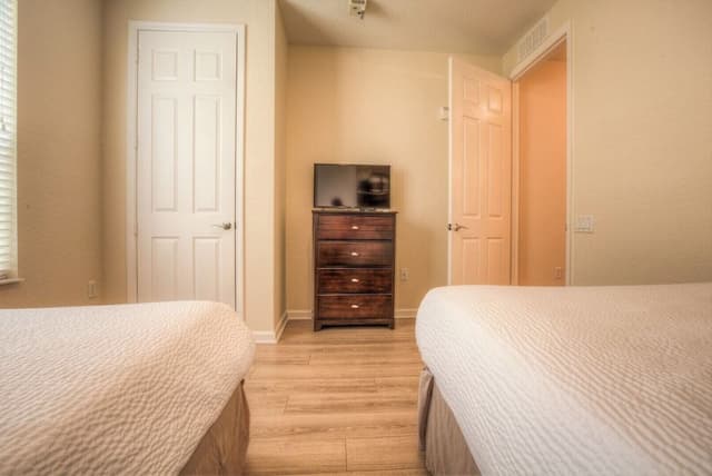 Apartment (3 Bedrooms)
