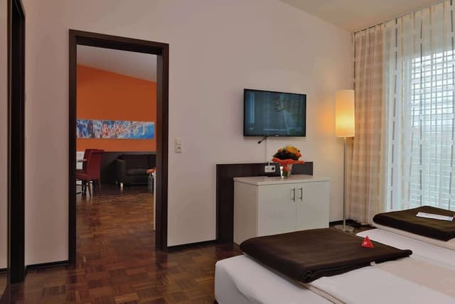 Suite, 1 Double Bed (Separate Living Room)