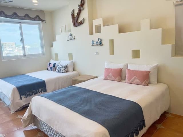 Standard Quadruple Room, Balcony