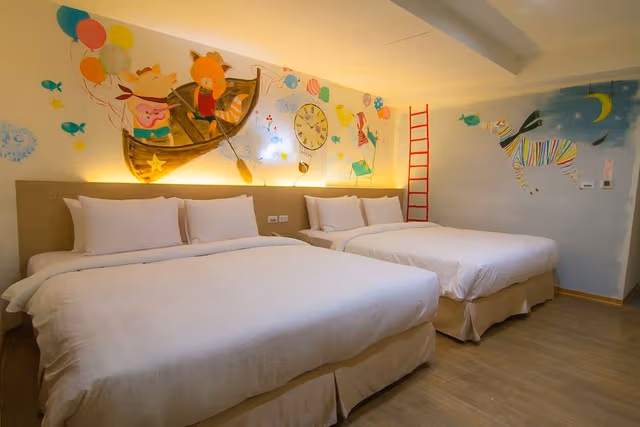 Deluxe Quadruple Room, 2 Queen Beds