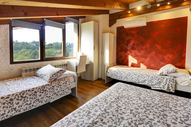 Quadruple Room (Stanza 4)