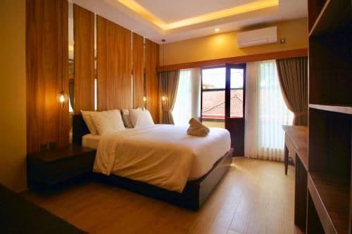 Premier Room