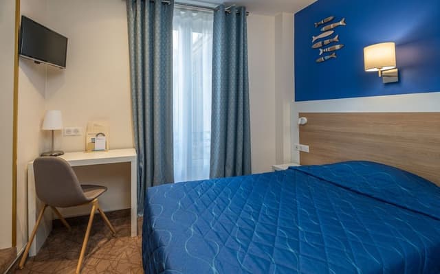 Comfort Single Room, Bathtub