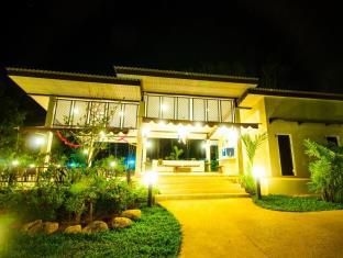 ชมพู รีสอร์ต เขาหลัก (Chom Phu Resort Khaolak)3
