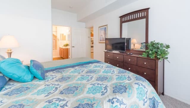 Classic Townhome, 4 Bedrooms