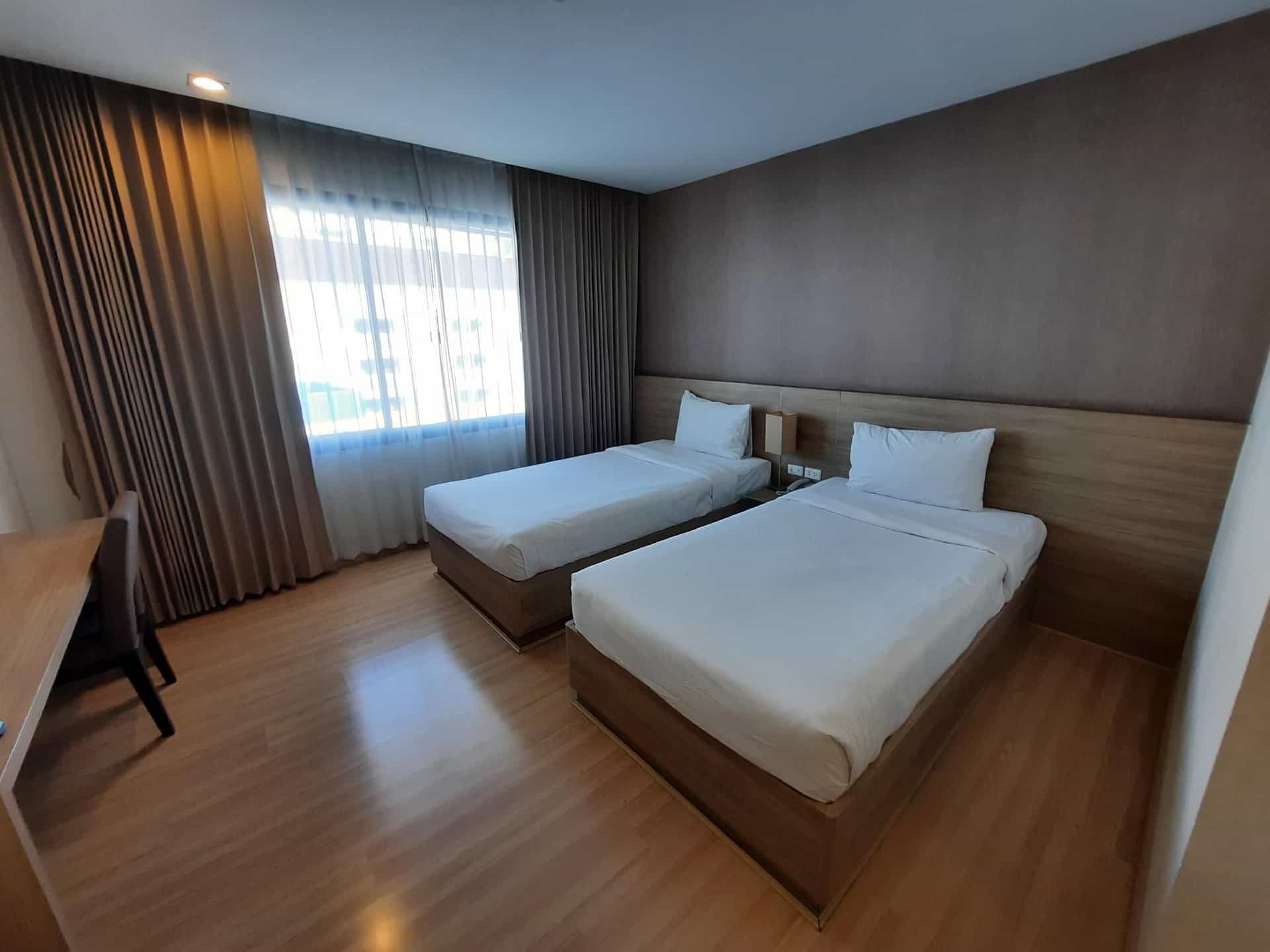 โรงแรมลีโอซอ โรงแรมลีโอซอ
