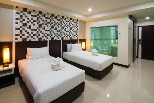 Deluxe