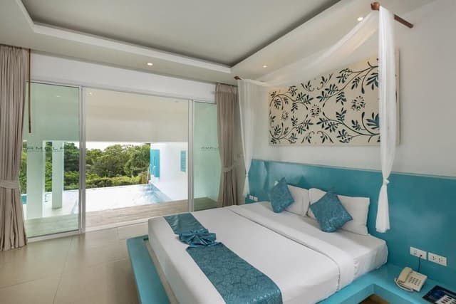 Garden View Pool Suite
