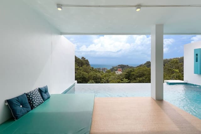 Partial Deluxe Sea View Pool Suite