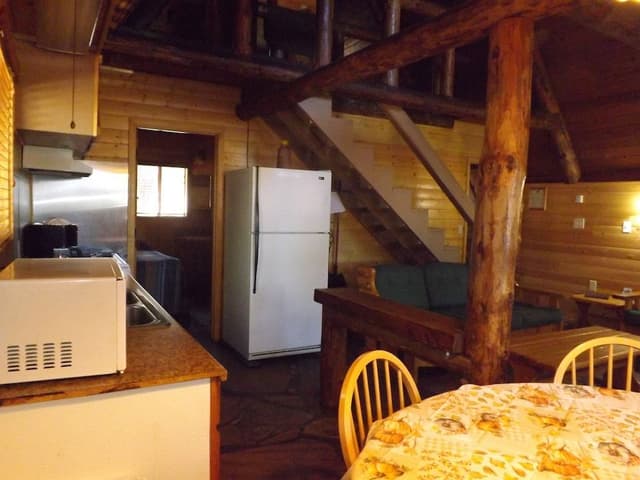 Deluxe Cabin, Private Bathroom (Cabin #13)