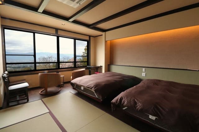 Deluxe Double or Twin Room, Private Bathroom