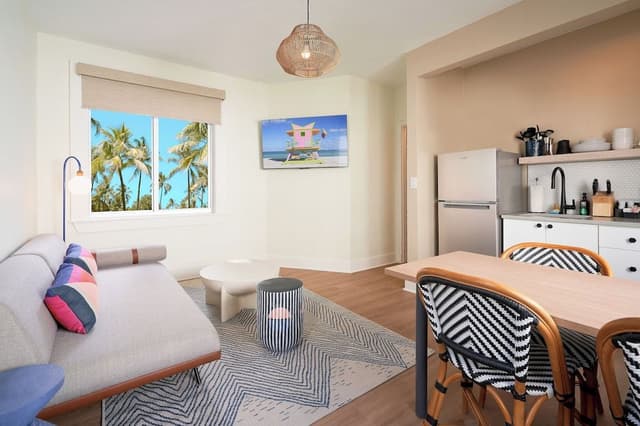Presidential Suite, Kitchenette