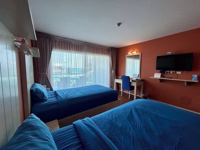 Deluxe Twin Room
