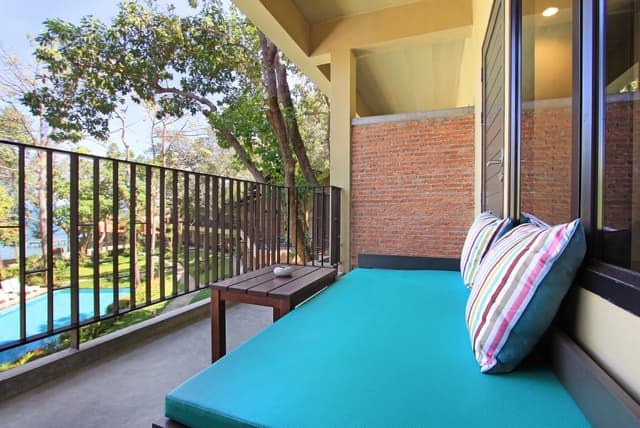 Signature Deluxe Twin Room