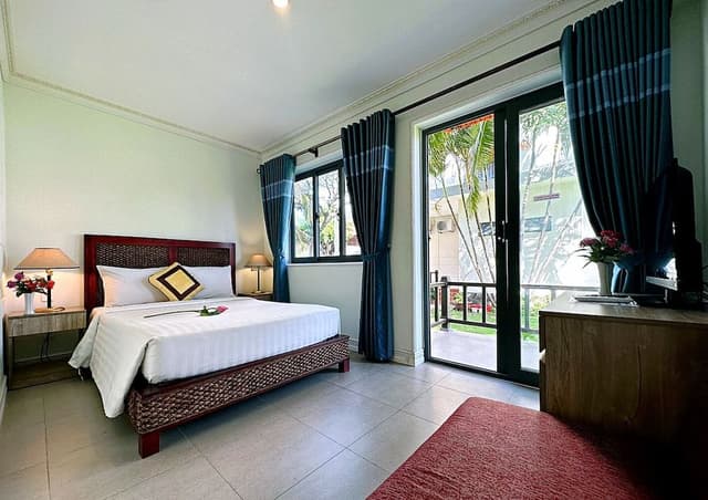 Senior Deluxe Room