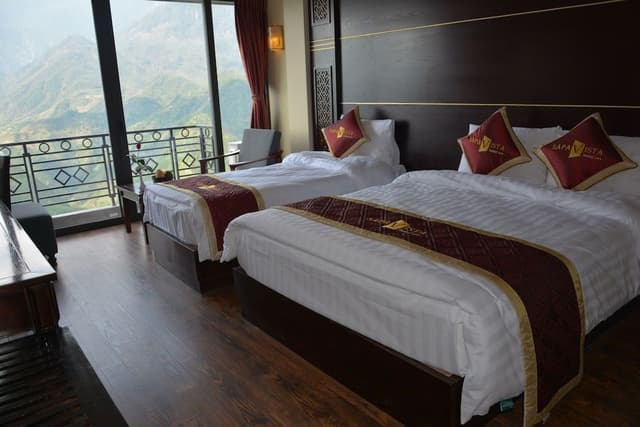 Family Triple Room, Balcony, Valley View