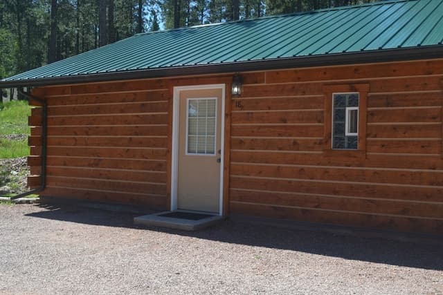 Duplex Cabin 18