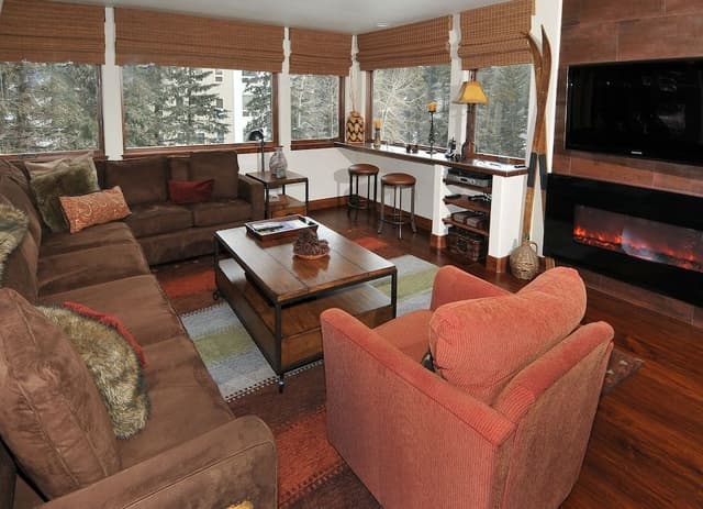 Condo, 2 Bedrooms