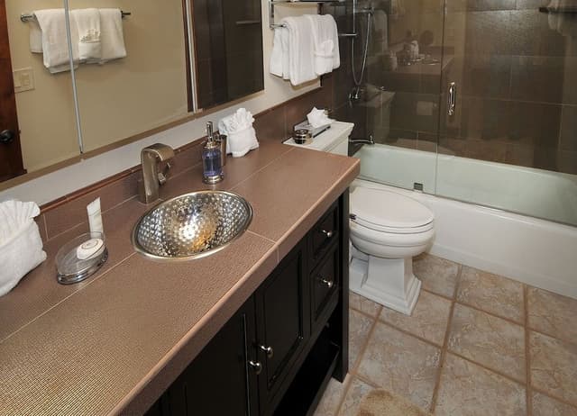 Condo, 2 Bedrooms