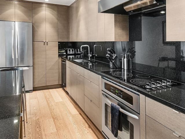 Condo (Lionshead Center)
