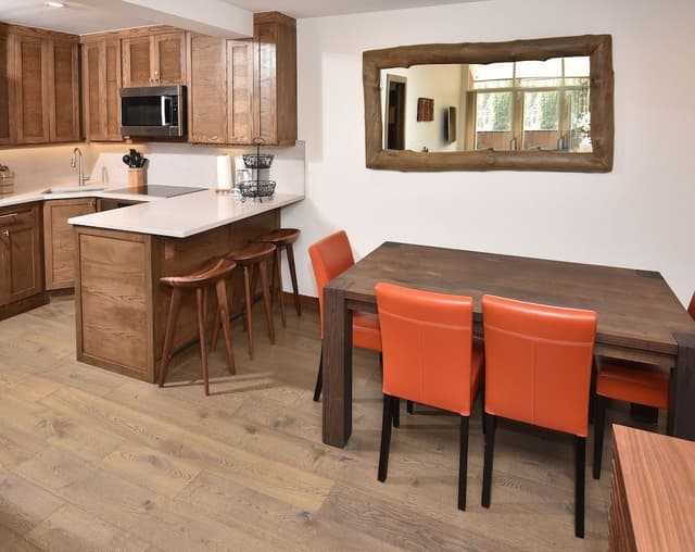 Condo, 3 Bedrooms