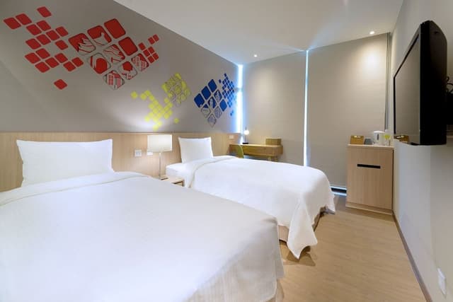 Standard Twin Room