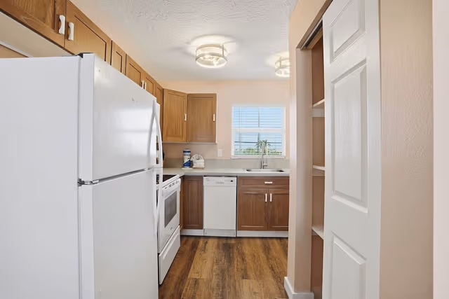 Deluxe Condo, Balcony, Ocean View