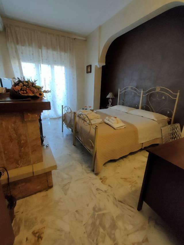 Deluxe Double Room, Balcony (private bathroom not in room)