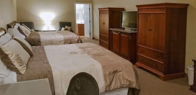 Deluxe Room, Multiple Beds, Refrigerator, Mountain View