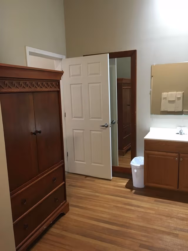 Deluxe Room, Multiple Beds, Refrigerator, Mountain View