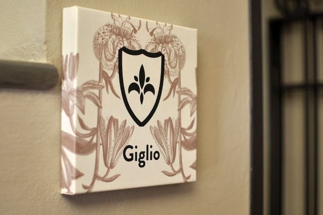 Classic Apartment, 2 Bedrooms (Giglio Viola)